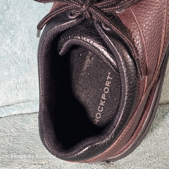 Rockport World Tour Classic. 
This model is a well-known walking shoe Size 14 main image 5